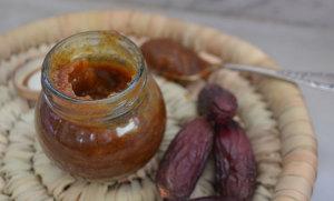 Homemade Creamy Date Syrup
