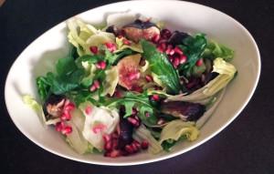 Fig & Pomegranate Green Salad