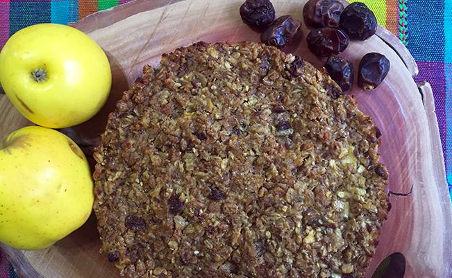 Fruit & Oats Cinnamon Nibbling Cake