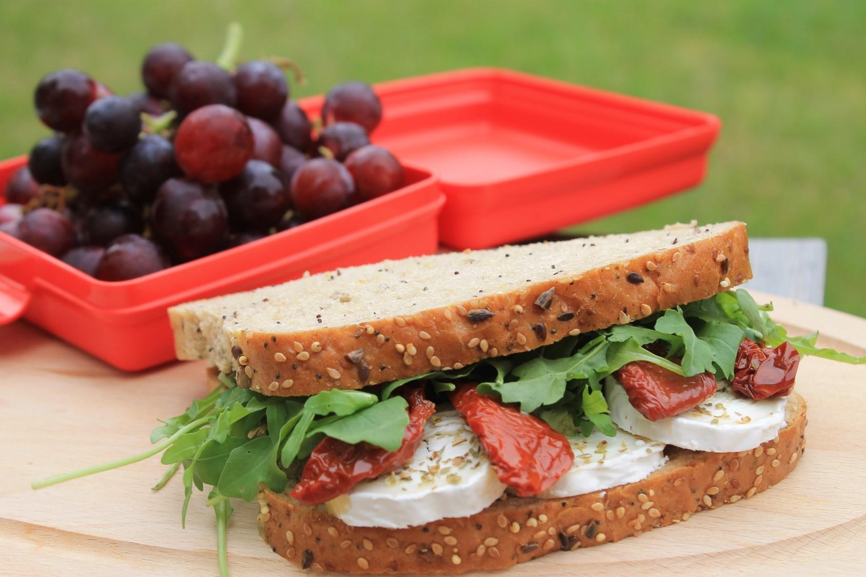 Goat Cheese & Sun-dried Tomato Multigrain Sandwich