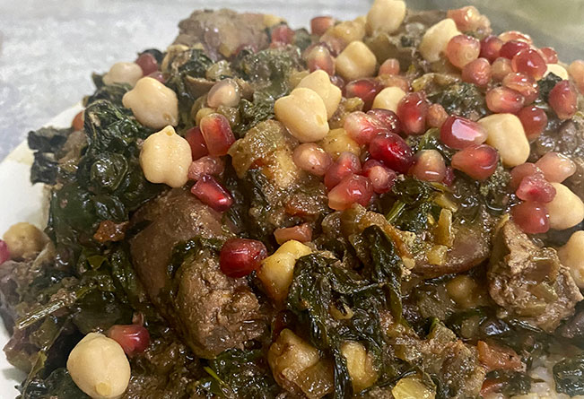 Chicken Liver with Spinach & Chickpeas