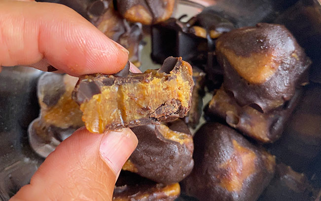 4-Ingredients Caramel Chocolate Bites